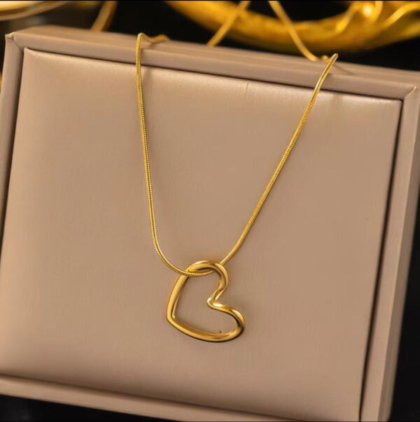 Heart pendant